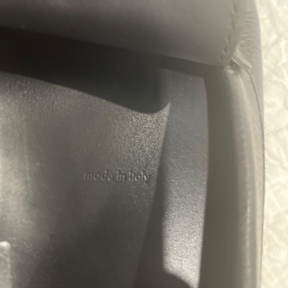 Original Louis Vuitton  for Men  $200  size 12 used excellent condition - Picture 11 of 12